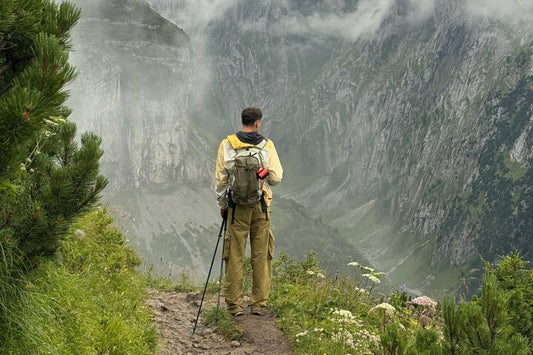 How to Properly Prepare for a Mountain Hike