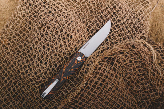 Skua — New Folding Knife Created in the Spirit of a Marine Predator