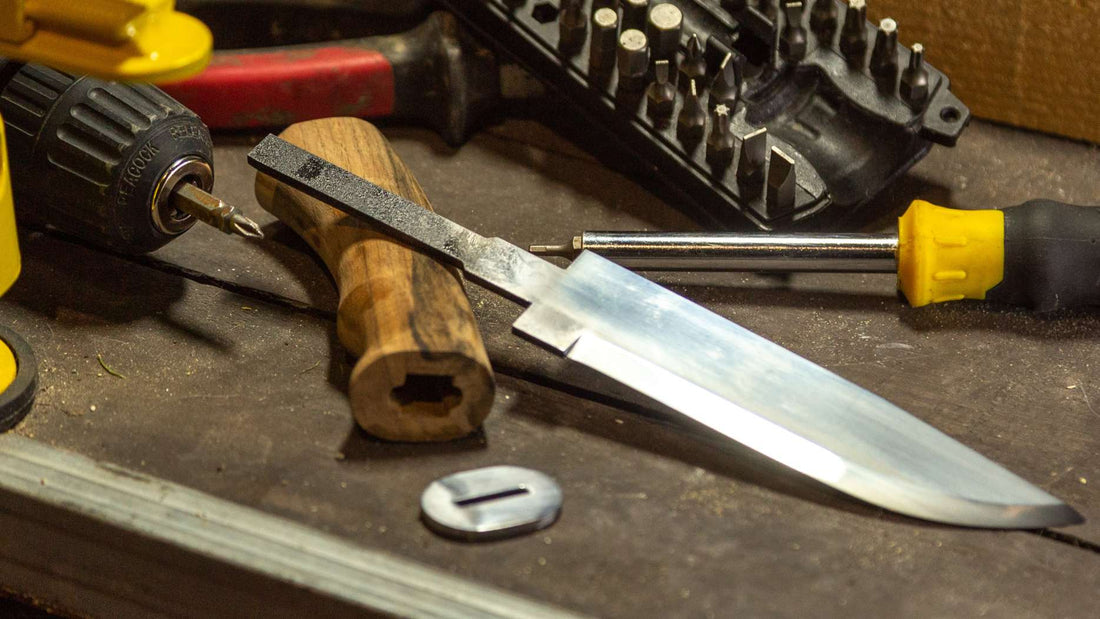 How to Repair a Damaged Knife Handle